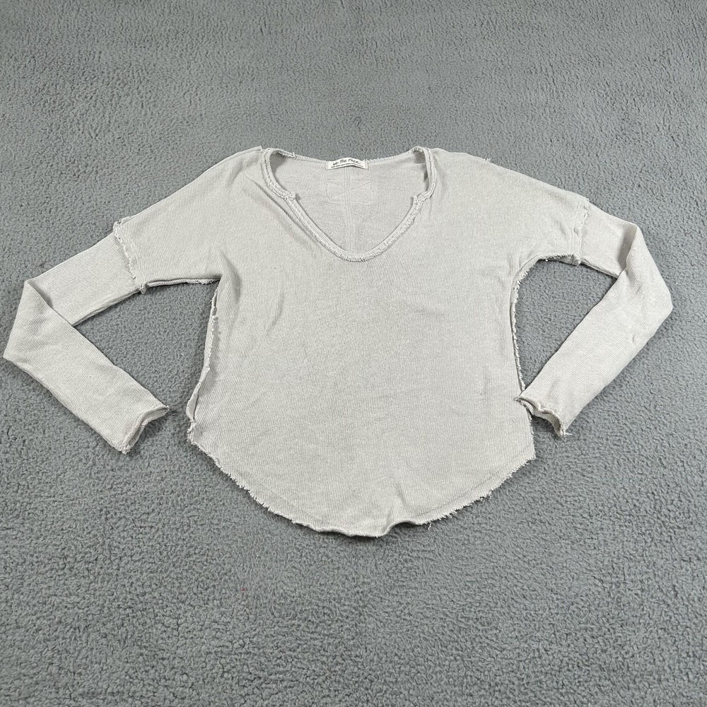 We The Free Shirt Womens Extra Small Gray Thermal V Neck Raw Hem Long Sleeve - Picture 1 of 14